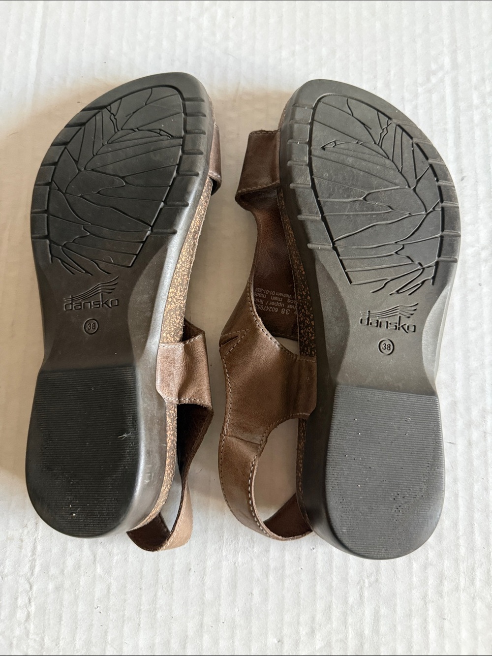 Dansko Reece Toe Post Sandals - Picture 10 of 12